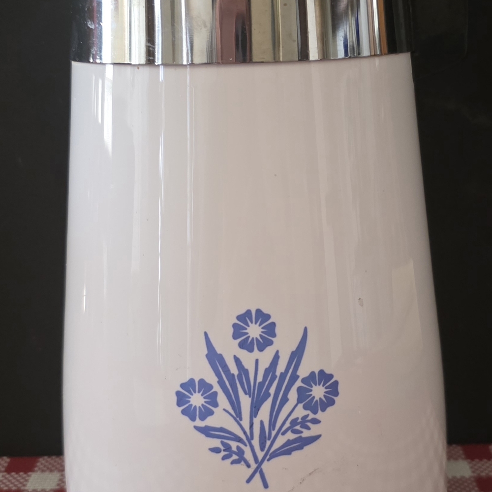 Corningware White and Blue Floral Carafe - Picture 10 of 10